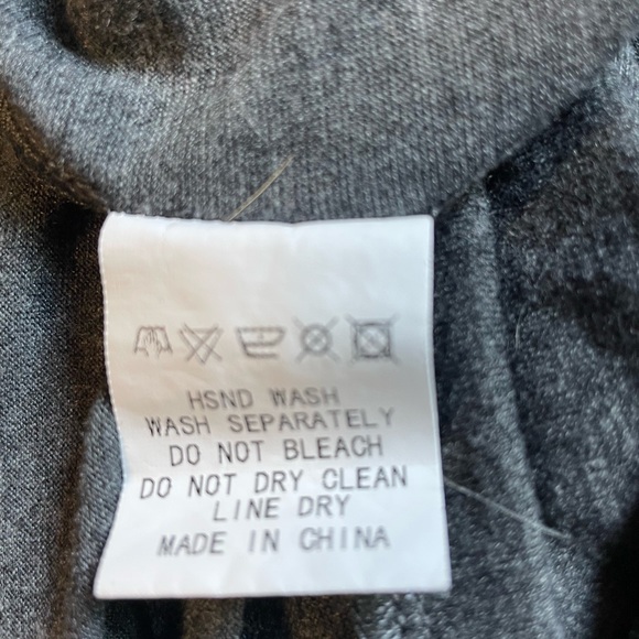 NWOT women’s 2Xl long sleeve shirt with front pocket - Picture 3 of 4